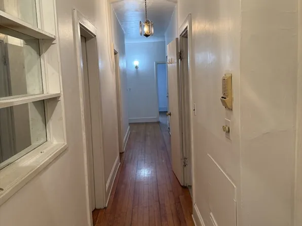 1834 Beacon St APT 11, Brookline, MA 02445