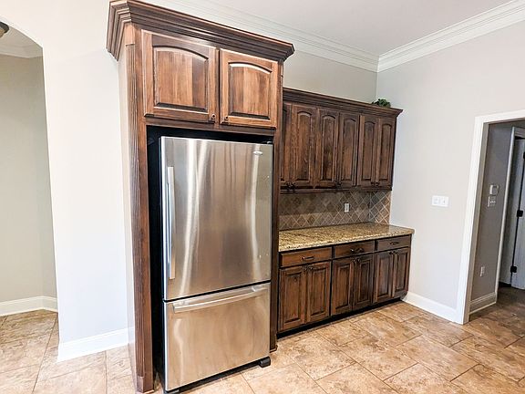 2nd image of 5308 Barberry Ln