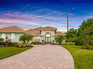 305 Sapphire Way SW, Vero Beach, FL 32968