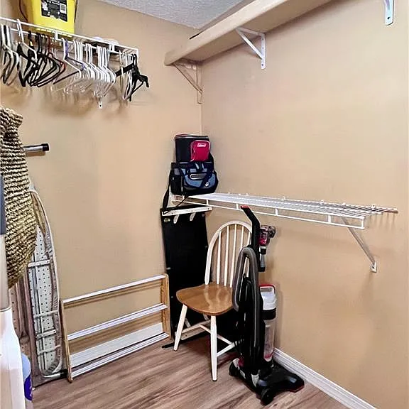 256 Palm Dr #6 — Photo 12