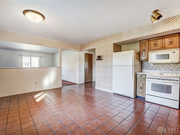 5th image of 5301 Haxton Dr