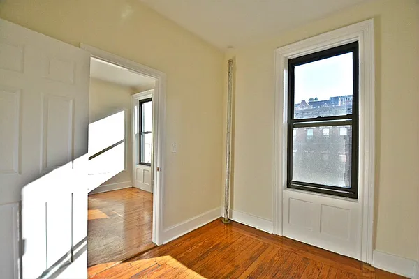 Rented by Citi Habitats | media 15