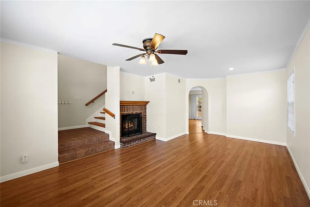 4 bed, 3.5 bath, 1792 sqft, $5,500 — Photo 2