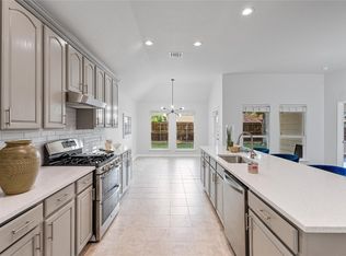 8001 White Stallion Trl, McKinney, TX 75070