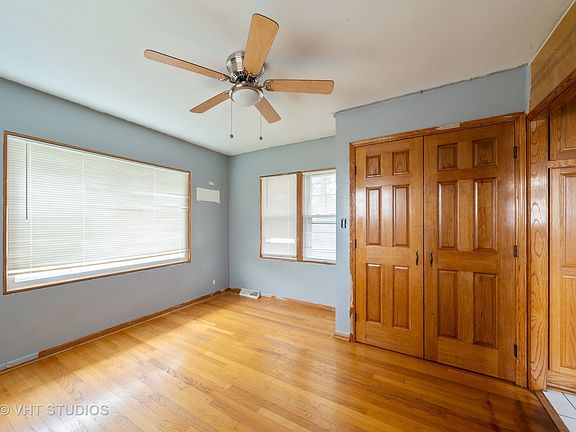 5th image of 320 E Palmer Ave