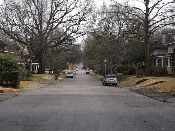 5th image of 1353 Carr Ave
