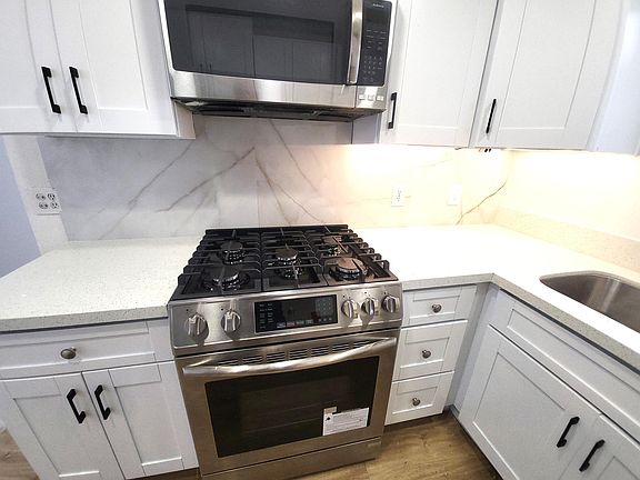 Oven supports Air fry