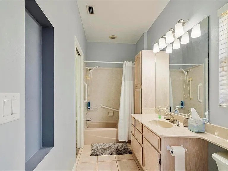 6110 9th Avenue Cir NE — Photo 14