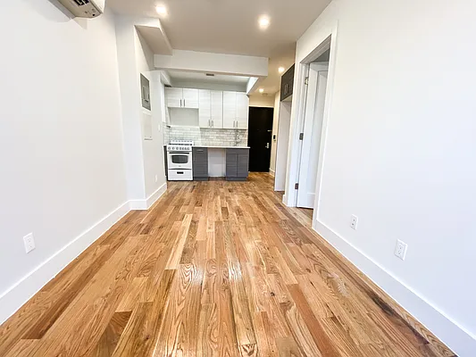 Rented by Lofts and Flats LLC | media 27