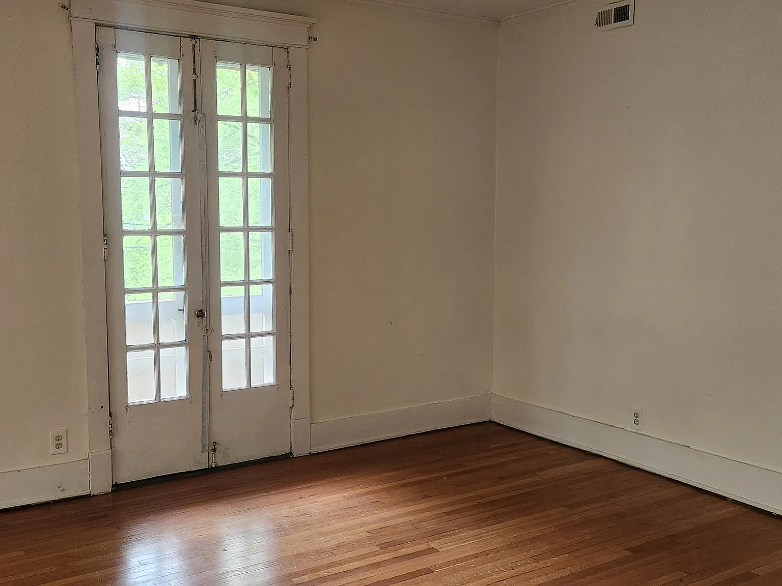 2 bed, 1200 sqft, $1,150 — Photo 4