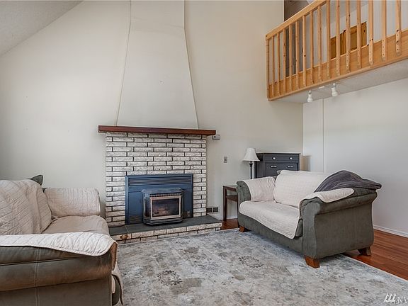 4th image of 4165 Hearth Ct