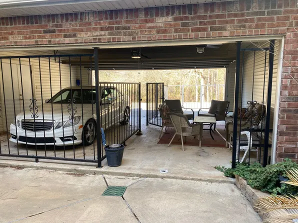 333B Edgewood Dr, Pineville, LA 71360