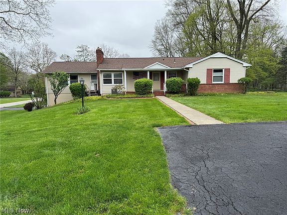 2nd image of 7662 Elmland Ave