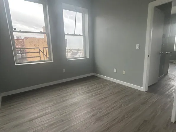 98 Clinton Ave, Newark, NJ