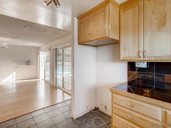 5th image of 1302 Cornish Dr