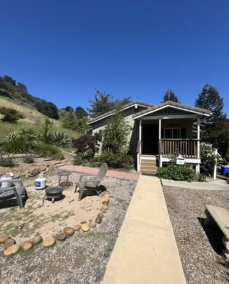 13900 Los Altos Rd — Photo 17