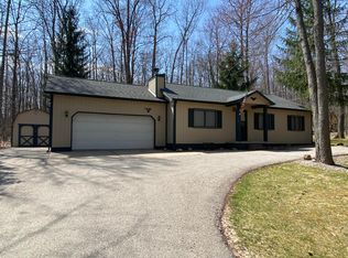 221D Dayton St, Roscommon, MI 48653