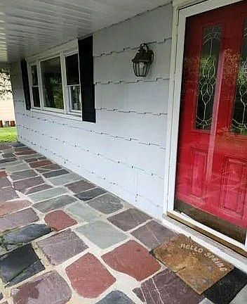 3rd image of 18 Bender Rd
