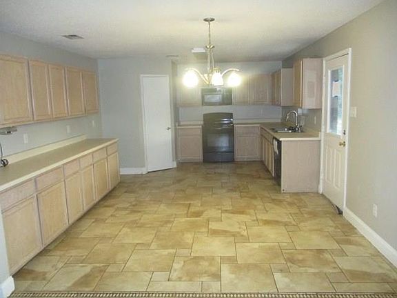 4th image of 4317 Silverthorne Dr