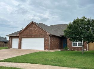 5429 NW King Richard Ave, Lawton, OK 73505