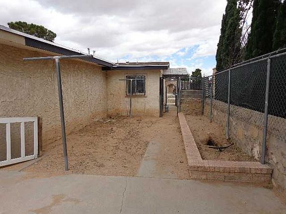 3rd image of 11380 Beach Front Dr