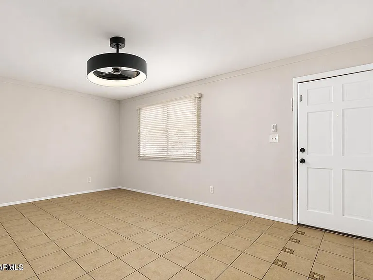 4212 W Vista Ave — Photo 10
