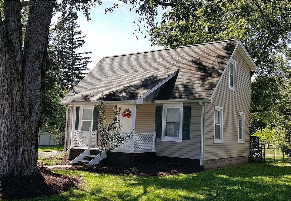 1st image of 4698 Hummel Dr NW