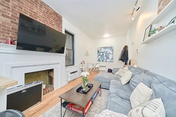 Rented by Living New York | media 4