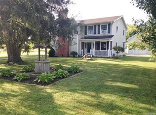 2498 Youngstown Lockport Rd, Ransomville, NY 14131