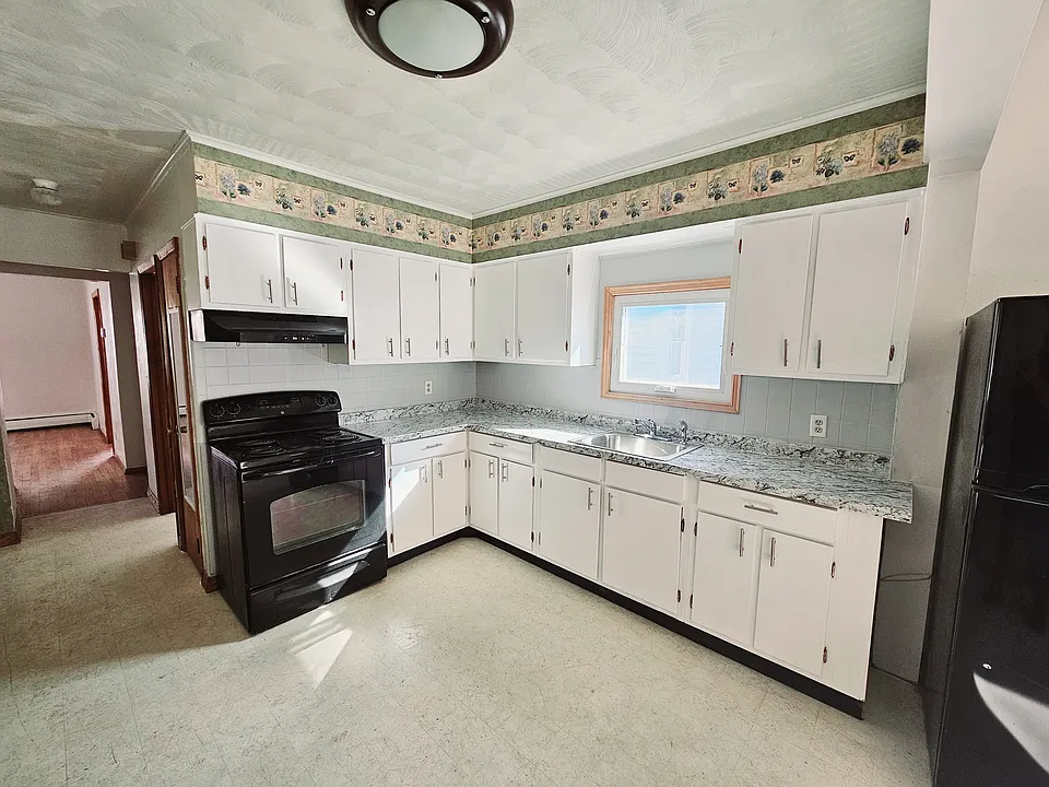 74 Ackley Ave #1