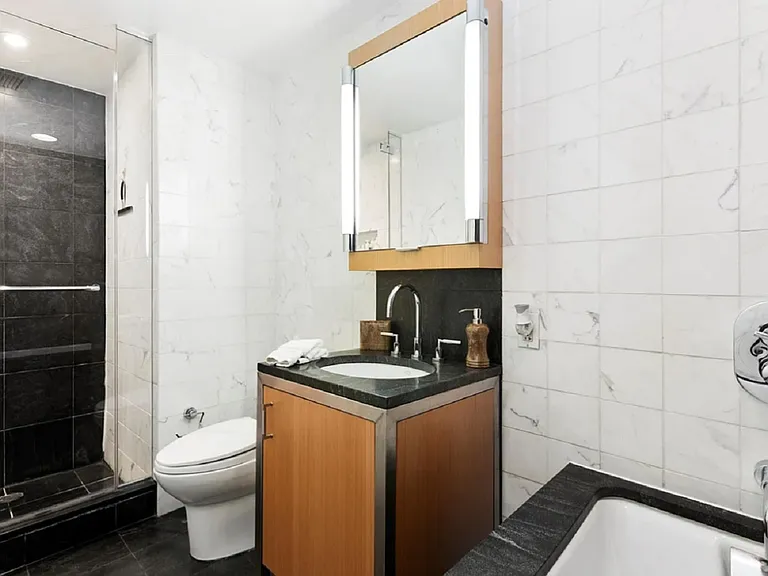 100 W 58th St #12F — Photo 9