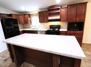 3000 Goat Hill Rd, Lakehills, TX 78063