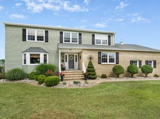 141 Eyland Ave, Succasunna, NJ 07876