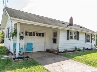 86 Blalock St, Canton, NC 28716