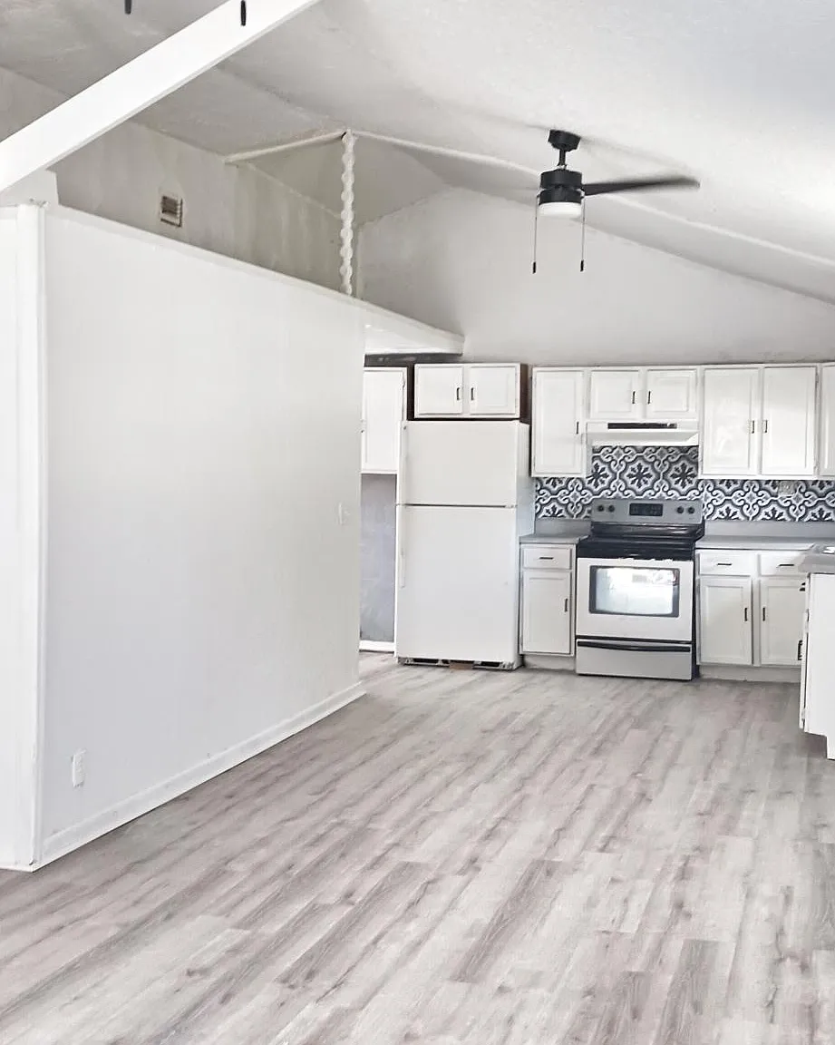 1505 N Orange St — Photo 3