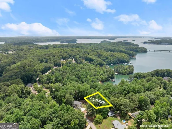 5445 Pine Forest Cir, Gainesville, GA 30504