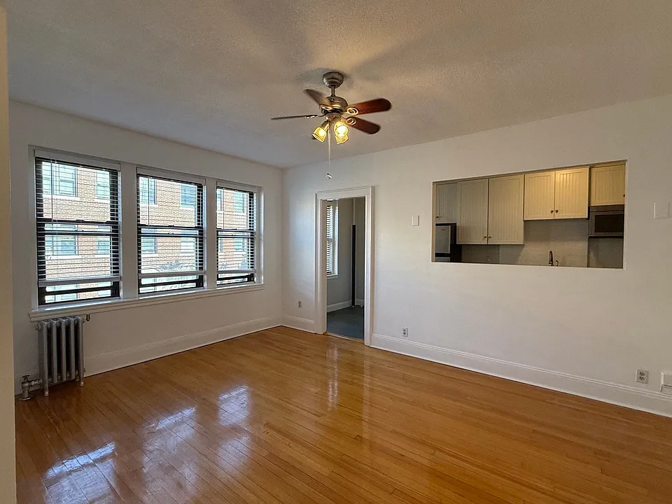 145 Englewood Ave #33