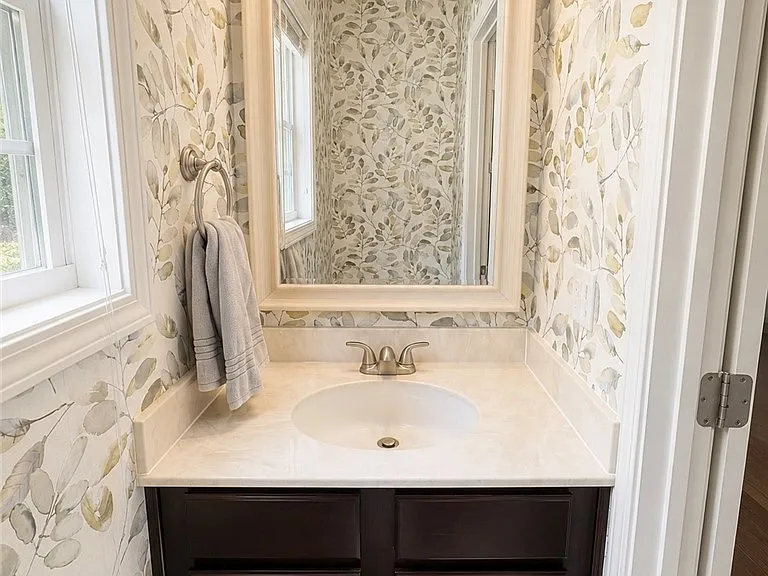 218 Himalayan Rd — Photo 14