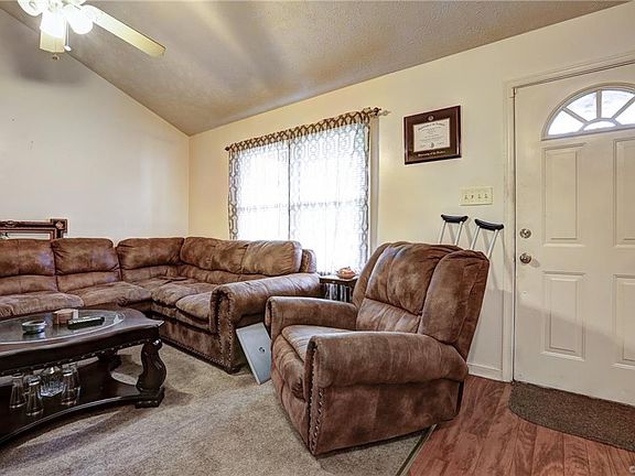 5th image of 1803 Watts Ln