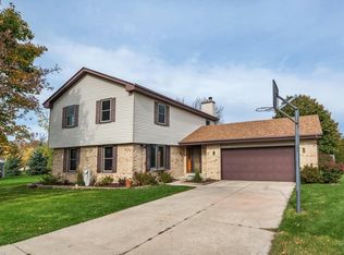 S67W14976 Koso Dr, Muskego, WI 53150