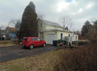 40 Beech St, Berea, OH 44017