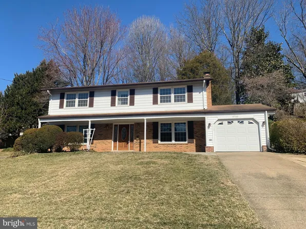 8522 Queen Elizabeth Blvd, Annandale, VA 22003