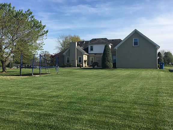 2nd image of 137 Keeneland Ct