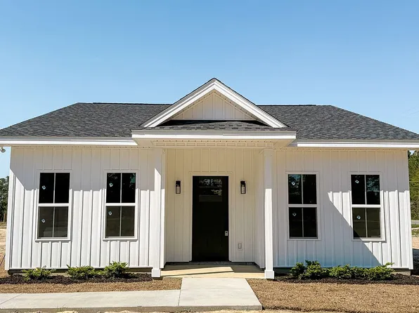 14 Satilla Church Rd, Baxley, GA 31513