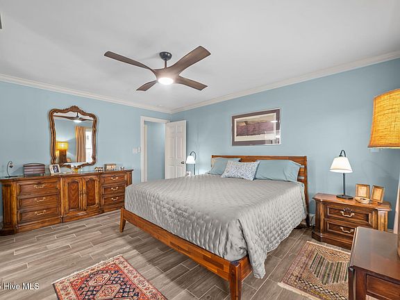 4th image of 3702 Water Oak Lane