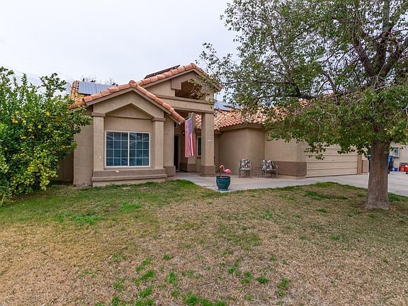 3rd image of 408 E Avenida Sierra Madre