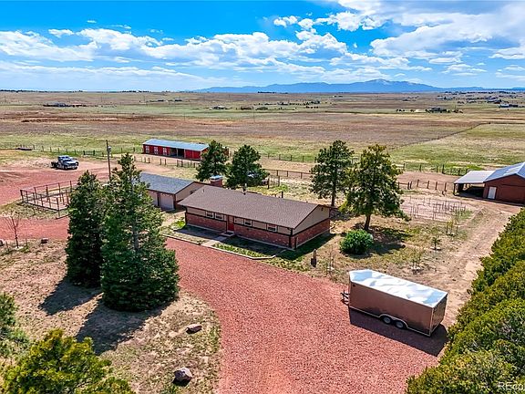 3rd image of 21295 E US Highway 24