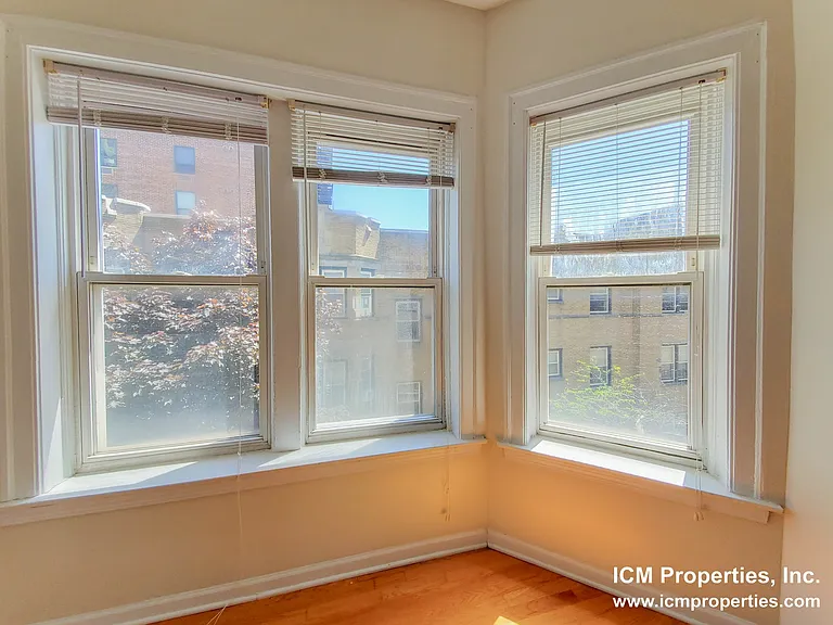 39263 N Pine Grove Ave #3E — Photo 3