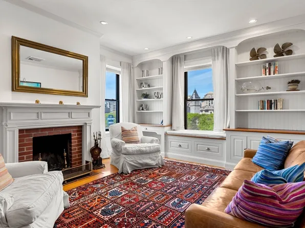 10 Cumberland St APT 4, Boston, MA 02115