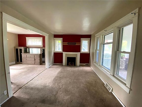 5th image of 2206 Highland Ave